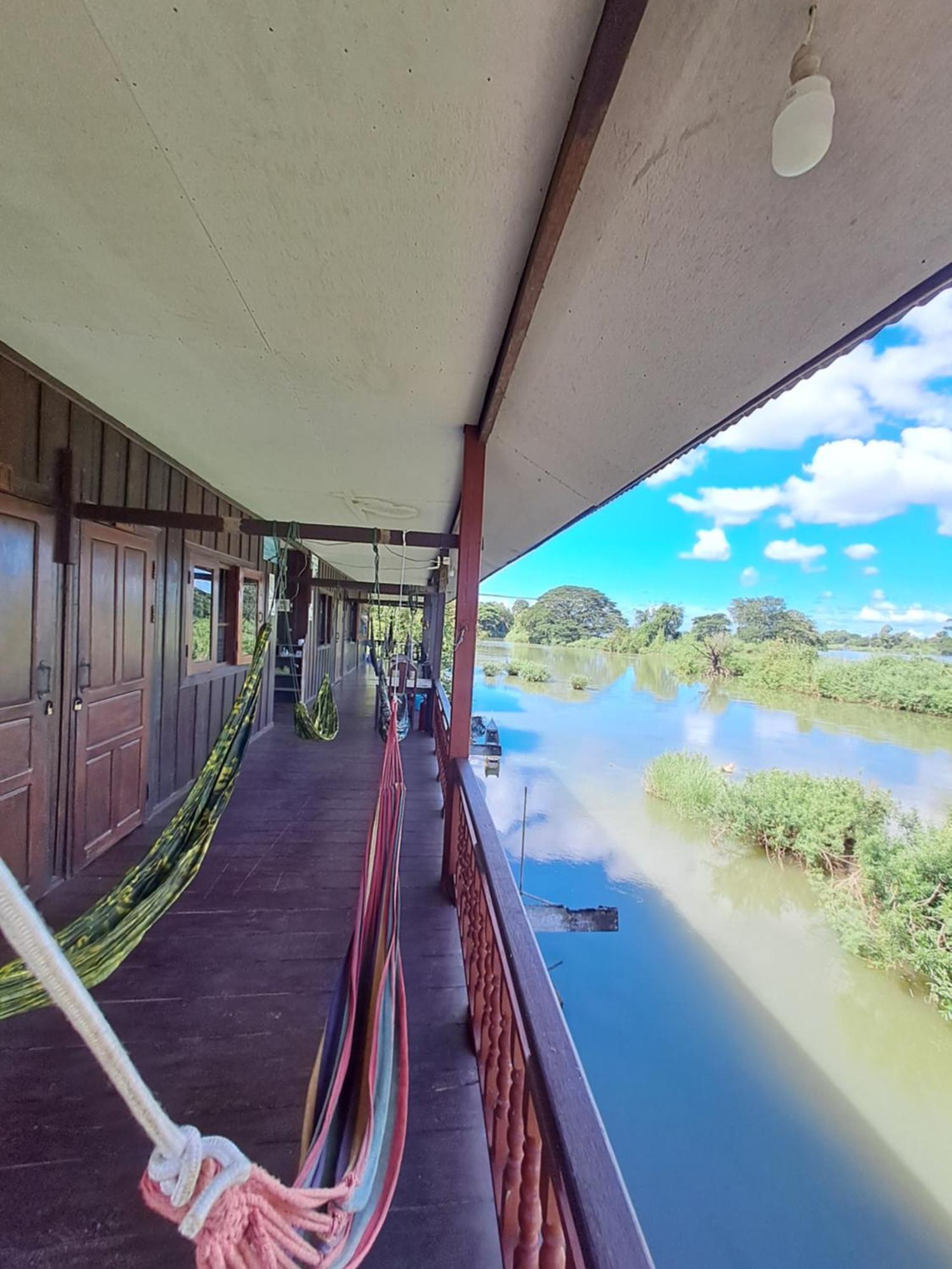 Riverside Bungalow Ban Dondét Екстериор снимка