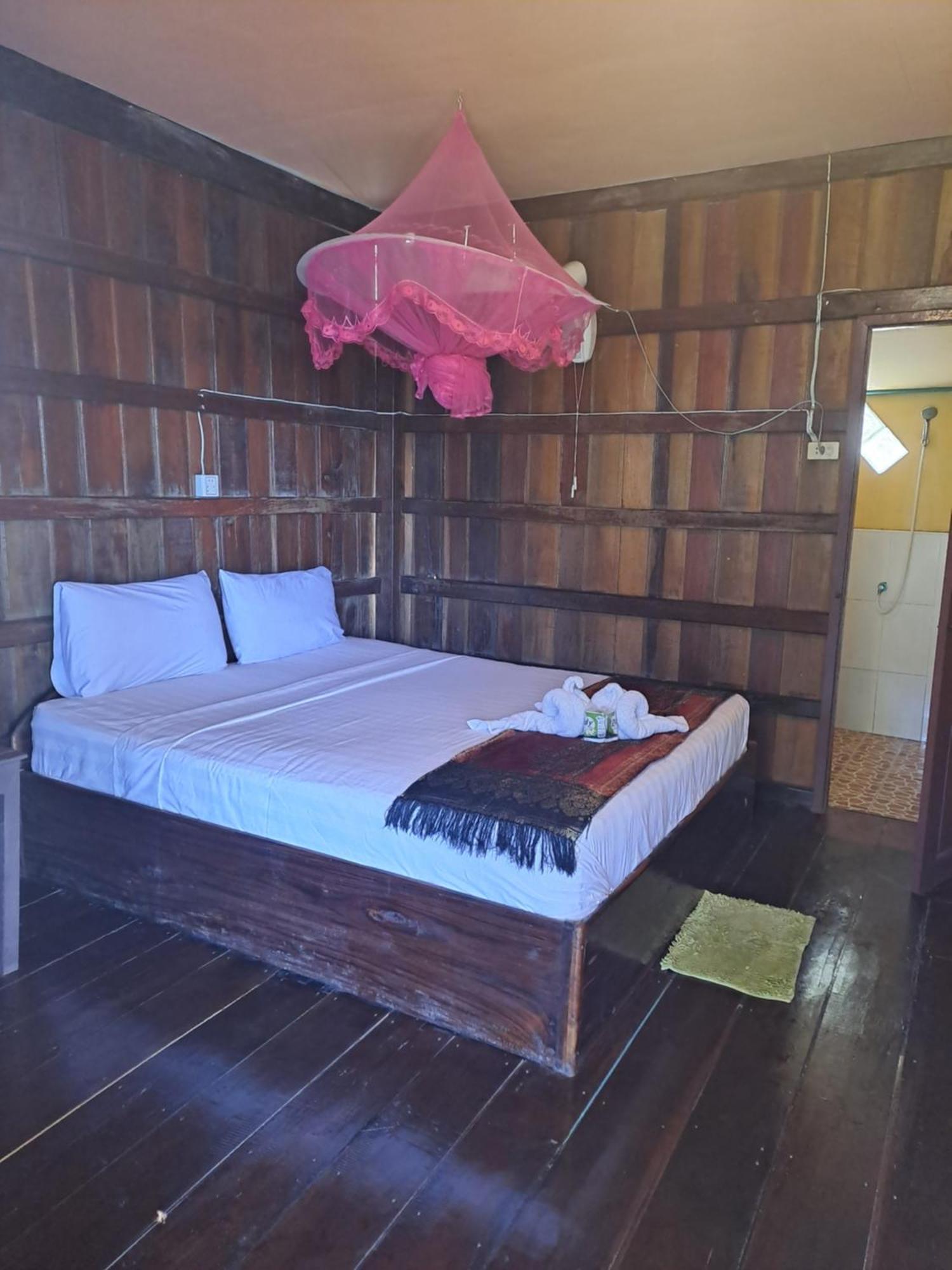 Riverside Bungalow Ban Dondét Екстериор снимка
