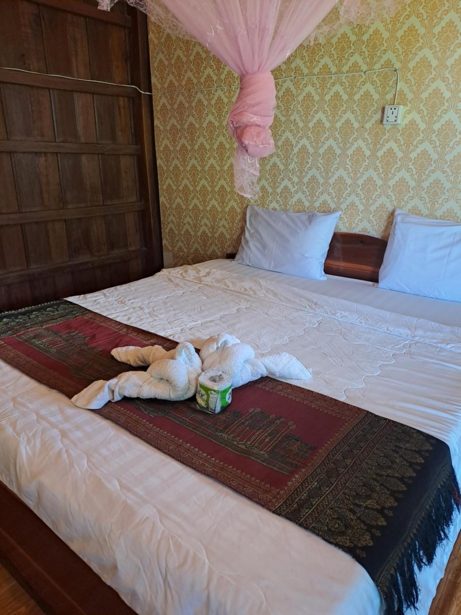 Riverside Bungalow Ban Dondét Екстериор снимка