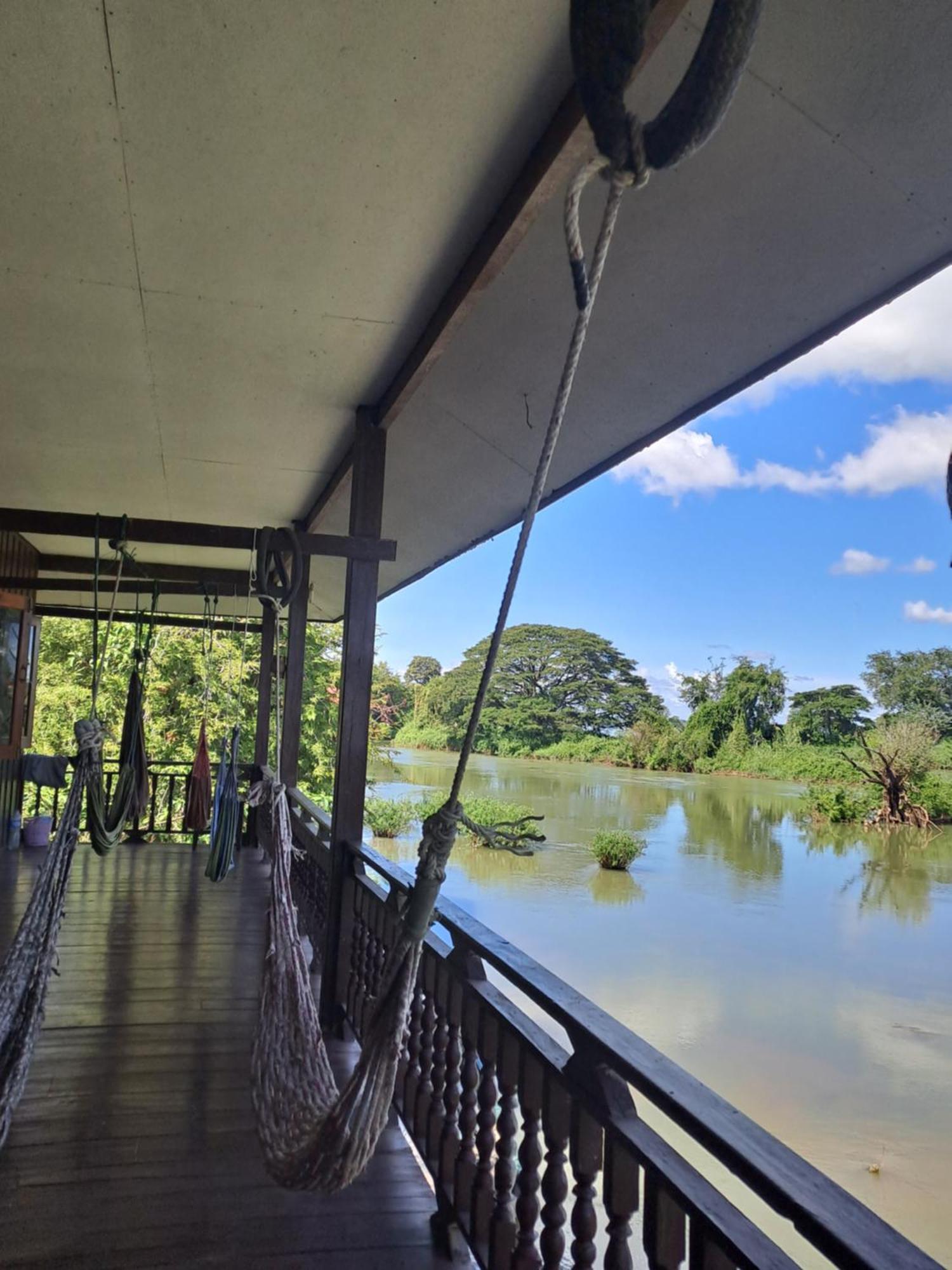 Riverside Bungalow Ban Dondét Екстериор снимка
